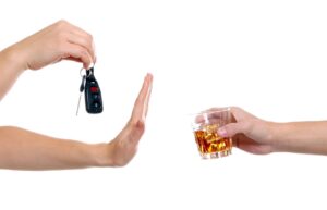 En épocas de vacaciones, fiestas familiares y festejos varios, existe un mayor consumo de bebidas alcohólicas y, en consecuencia, aumenta el riesgo de que existan conductores manejando automóviles en estado de ebriedad.